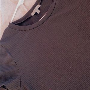 Black stretchy tee